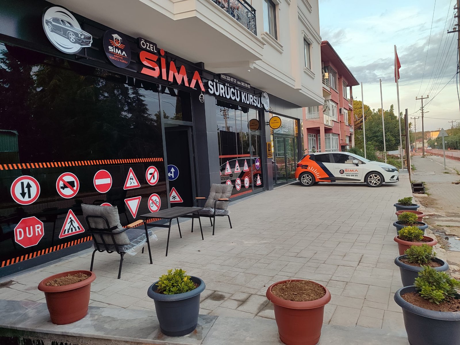 Sima Sürücü Kursu (Tayyar Akar) fotoğrafı
