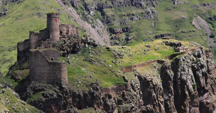Seytan Kalesi Ardahan Scaled